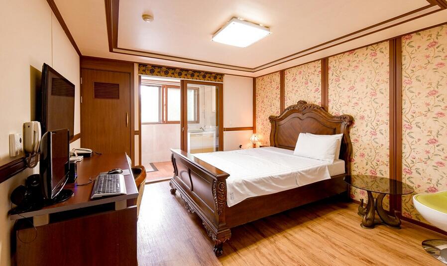 Hillstay Residence Hotel Gumi Exterior photo
