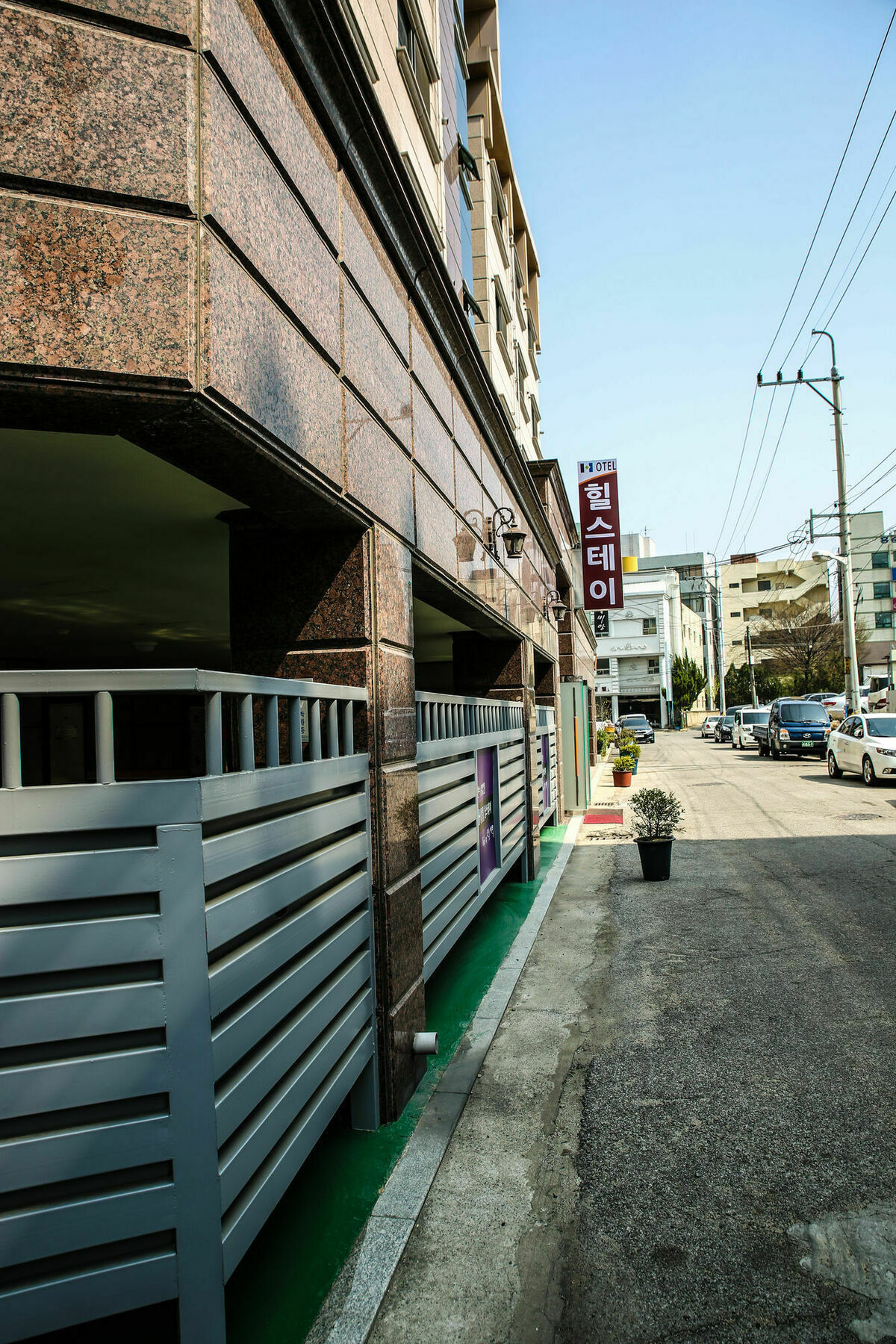 Hillstay Residence Hotel Gumi Exterior photo